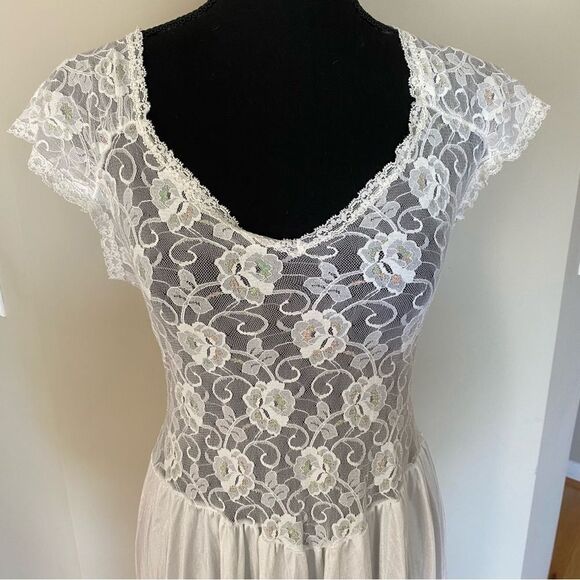 Cine Star Vintage Lace White Long Nightgown Medium - Picture 2 of 14